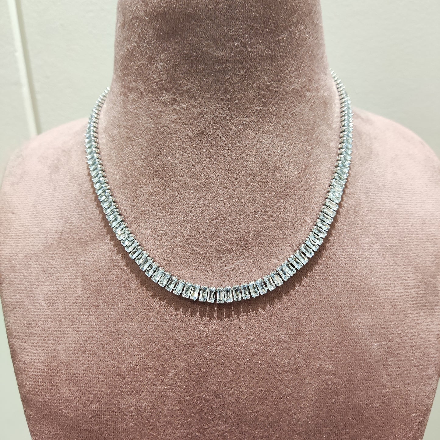 Sleek Bling Necklace