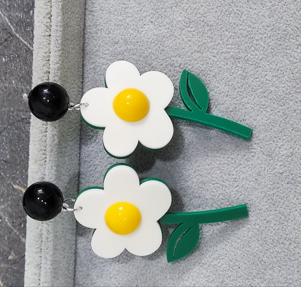 Daisy Danglers