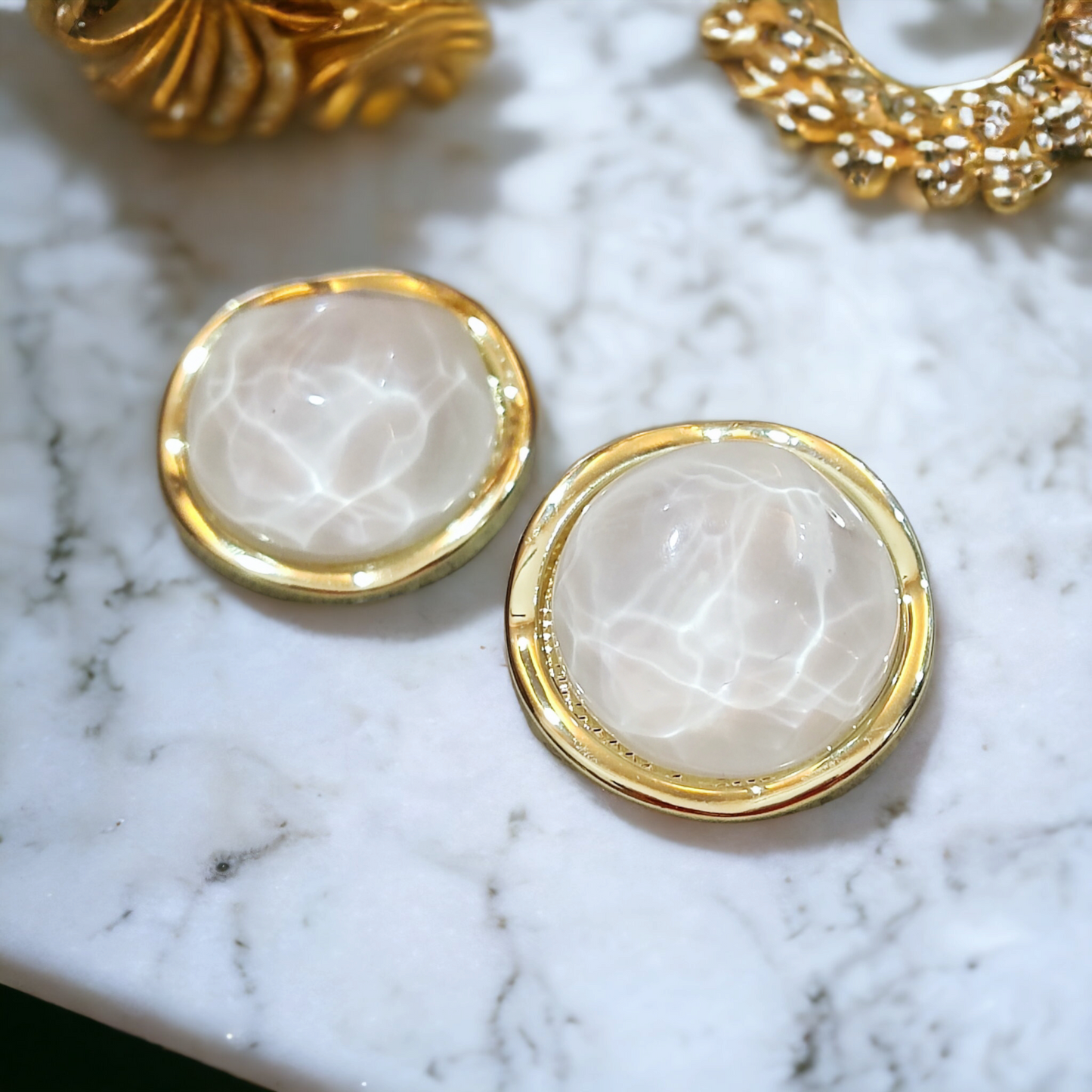 Acrylic Studs- Round