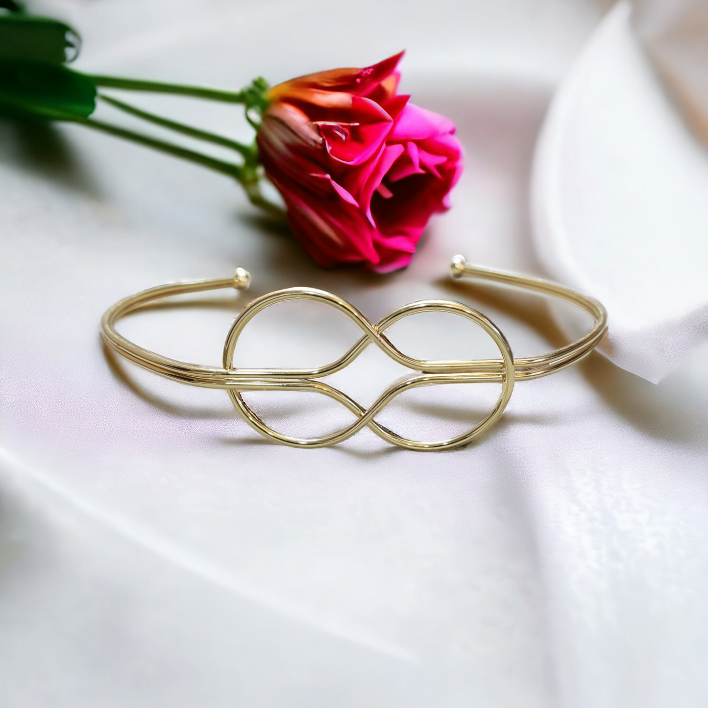 Infinity Bond Choker
