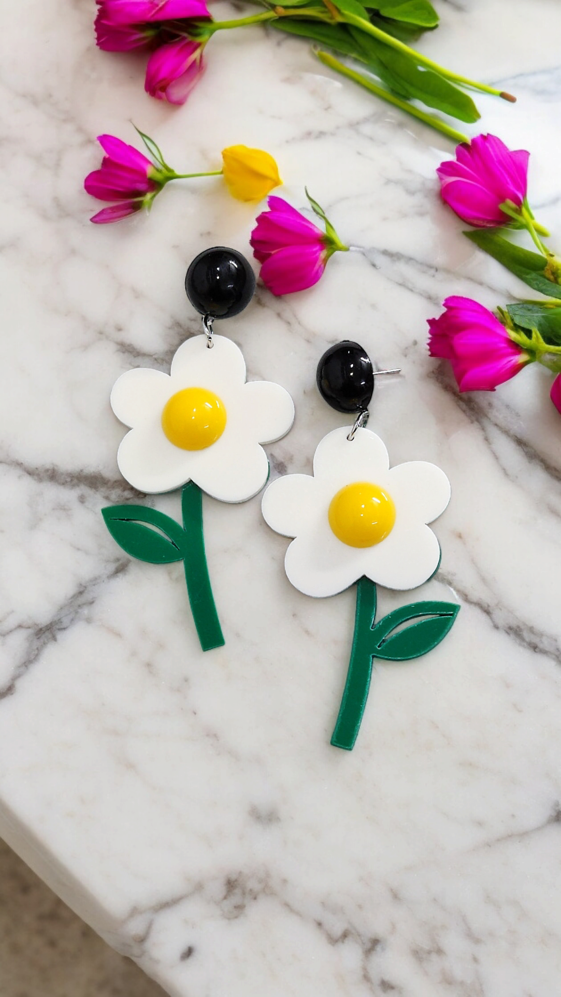 Daisy Danglers
