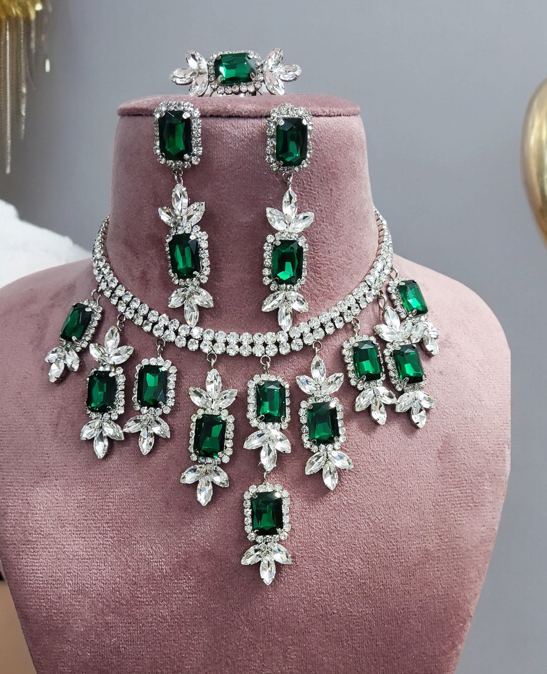 Royal Cascade Necklace Set