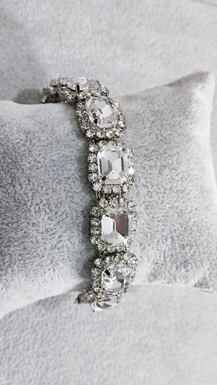 Velora Luxe Bracelet