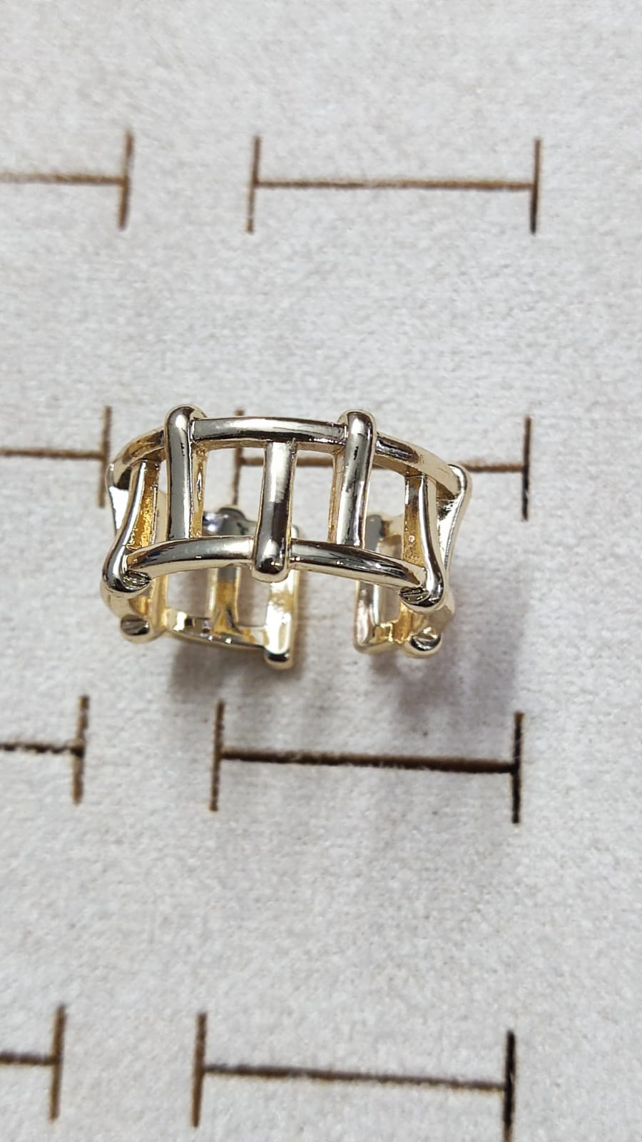 Gridlock Ring