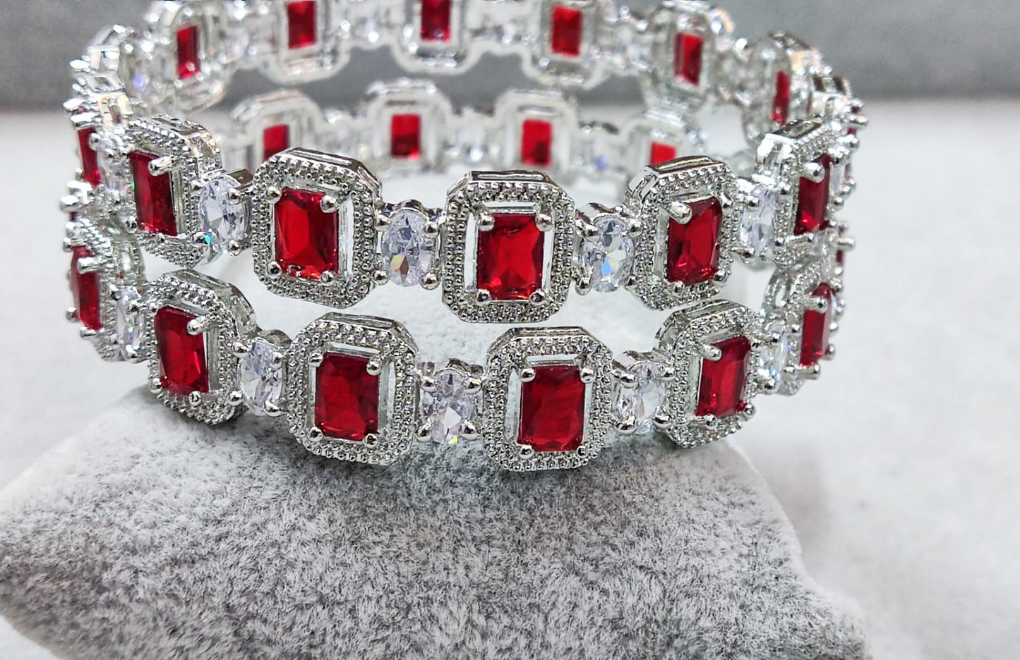 Luxora Bangles- set of 2