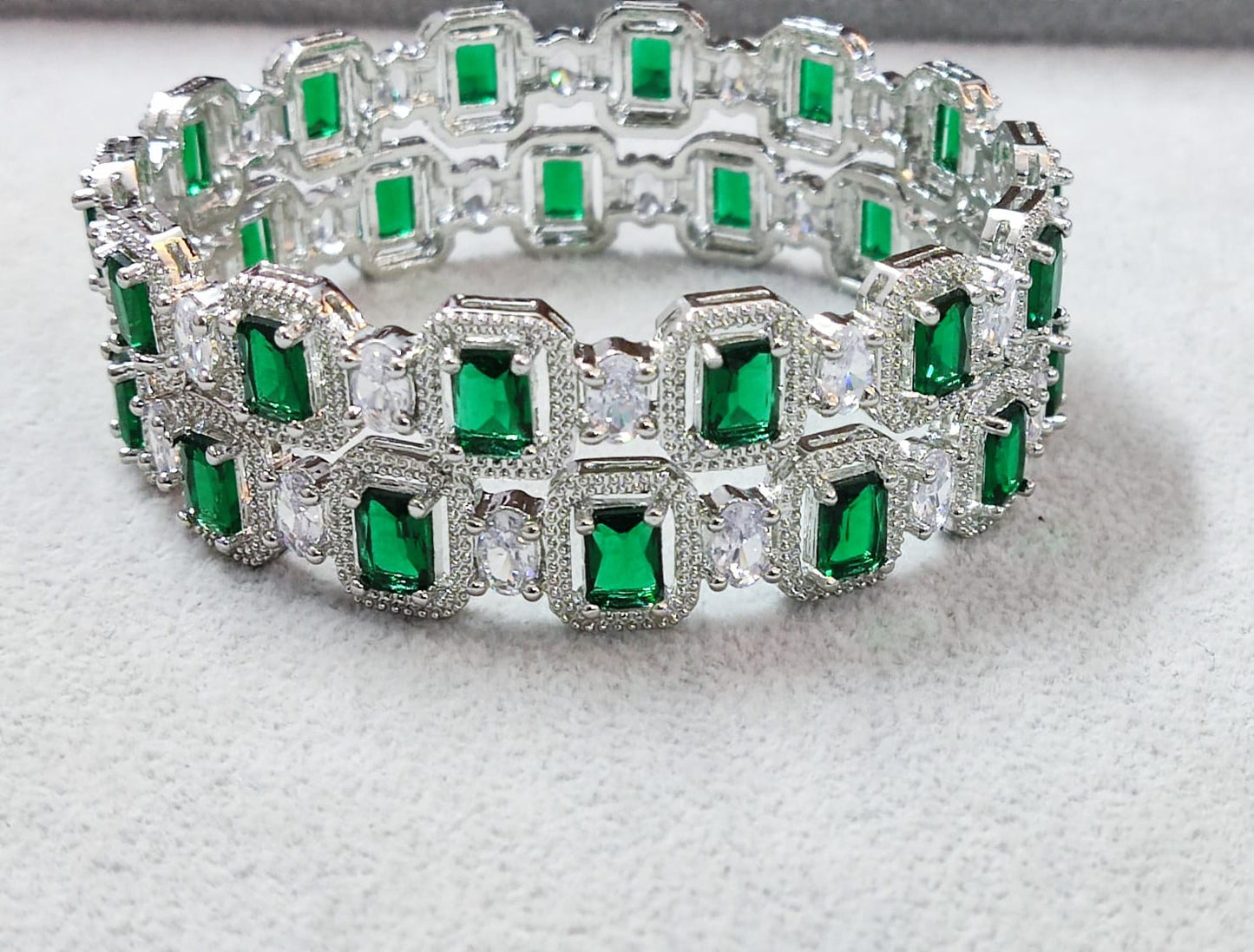 Luxora Bangles- set of 2