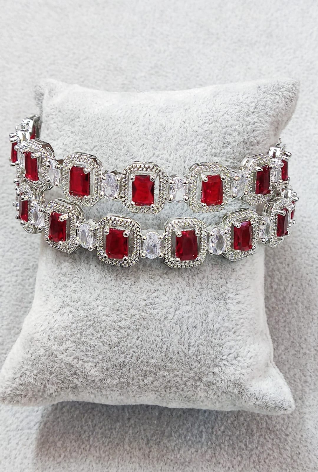 Luxora Bangles- set of 2