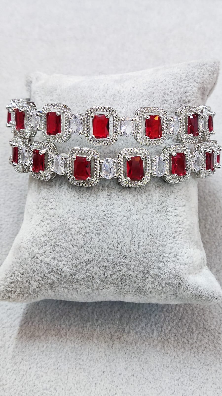Luxora Bangles- set of 2