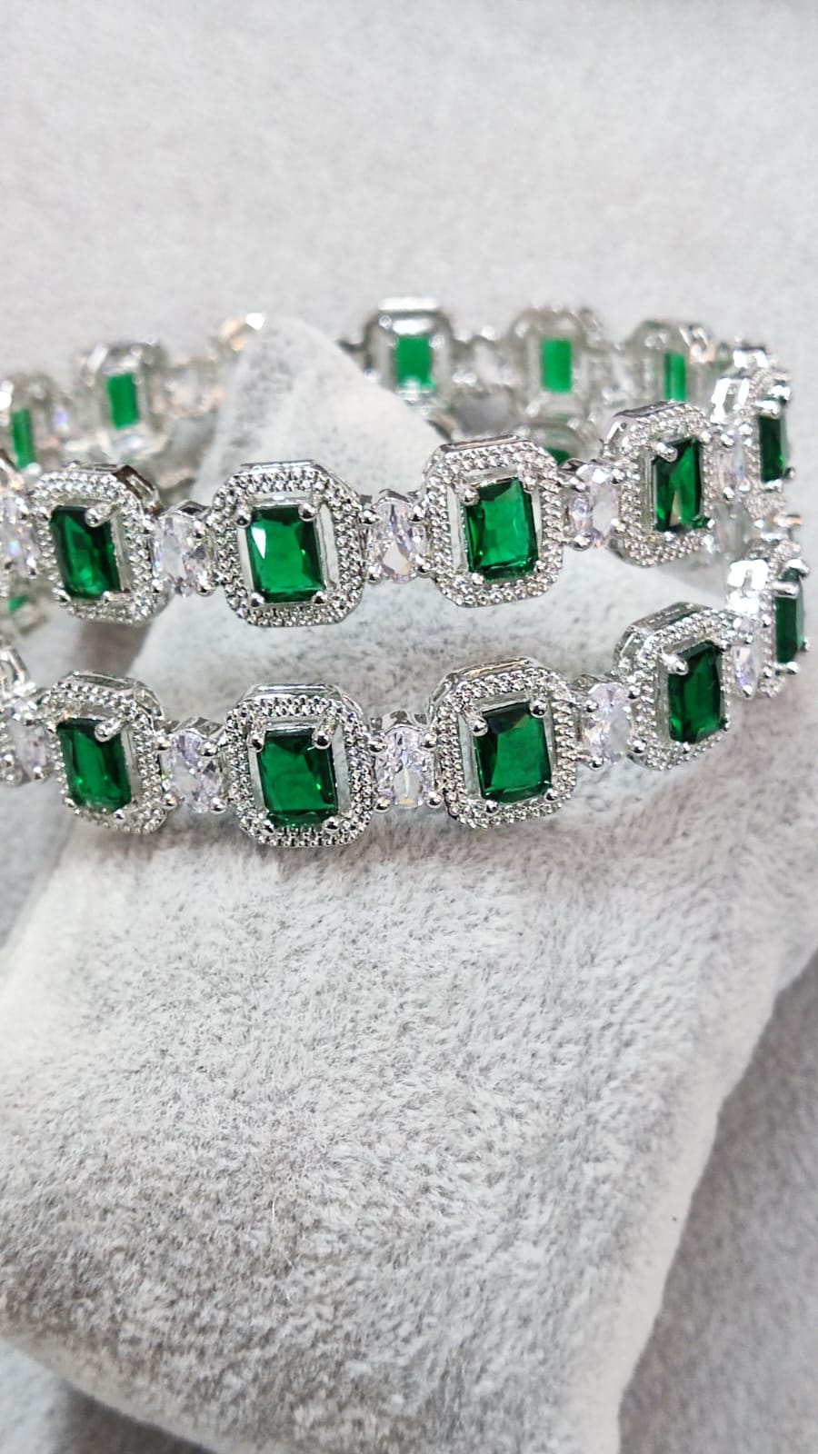 Luxora Bangles- set of 2