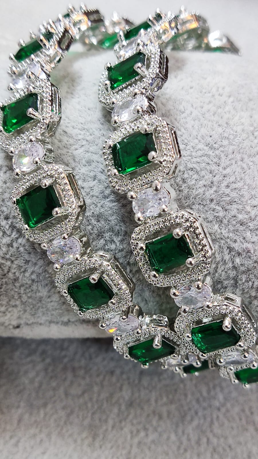 Luxora Bangles- set of 2