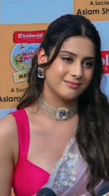 Rosé Royale Choker Set