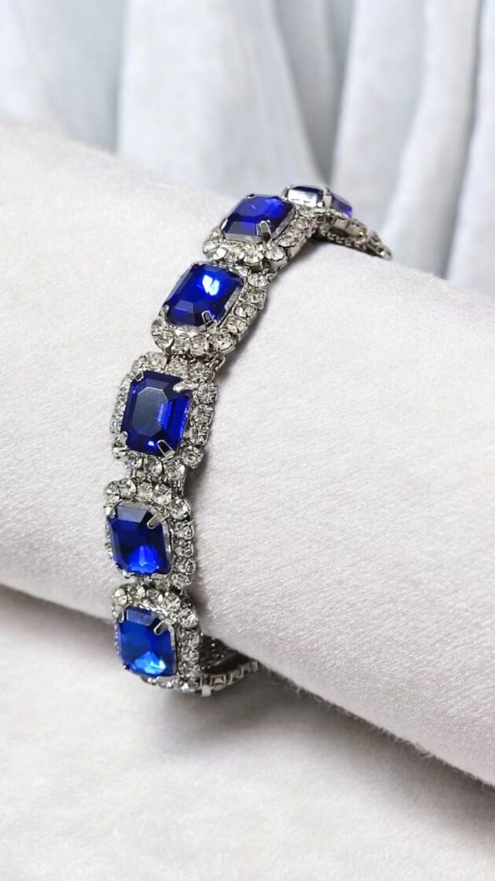 Velora Luxe Bracelet