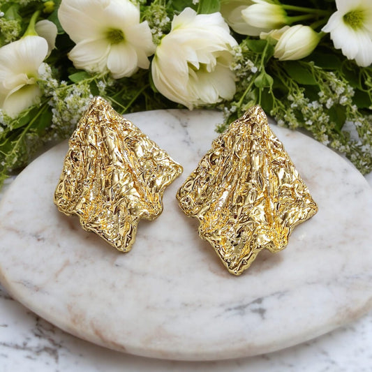 Crinkle Studs