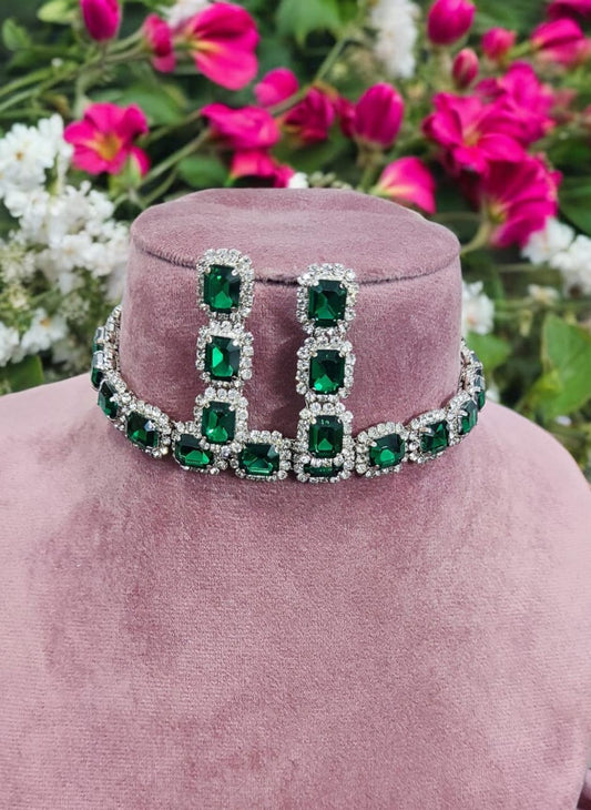 Velora Luxe Choker set