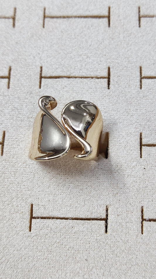 Fluid Wrap Ring