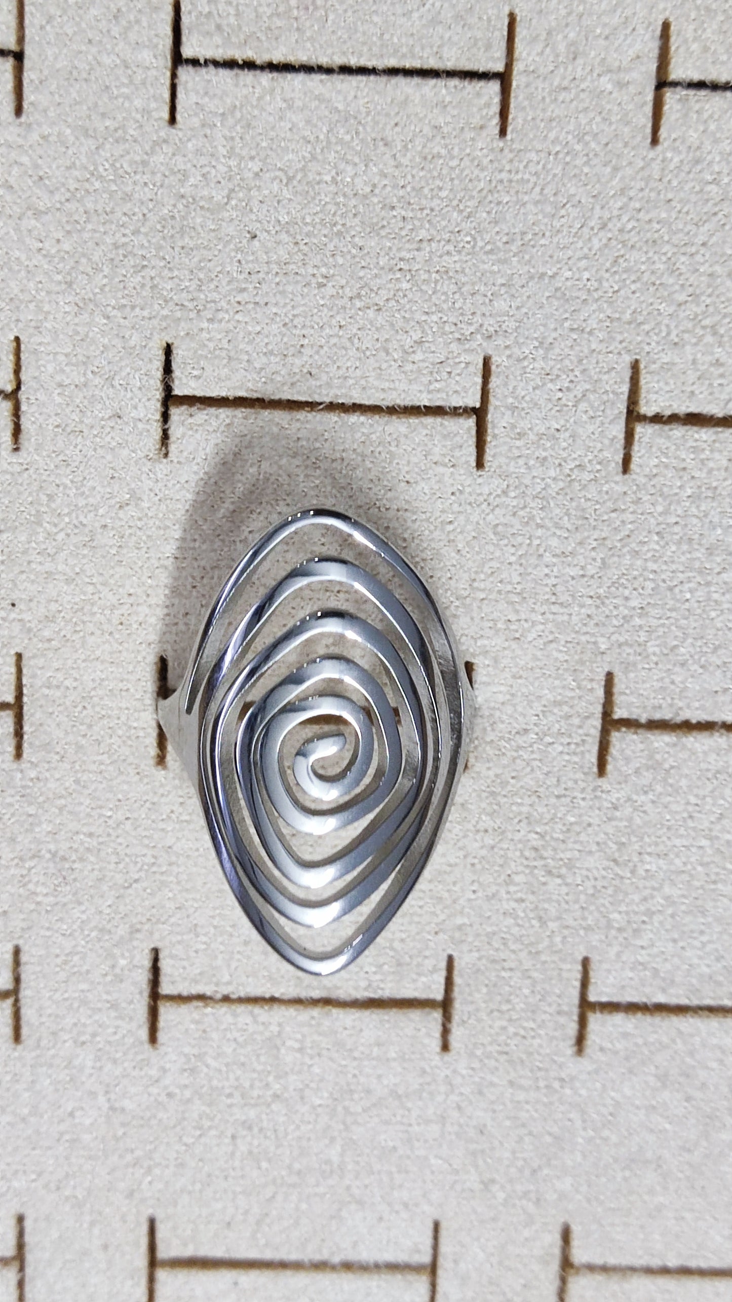Spiral Orbit Ring